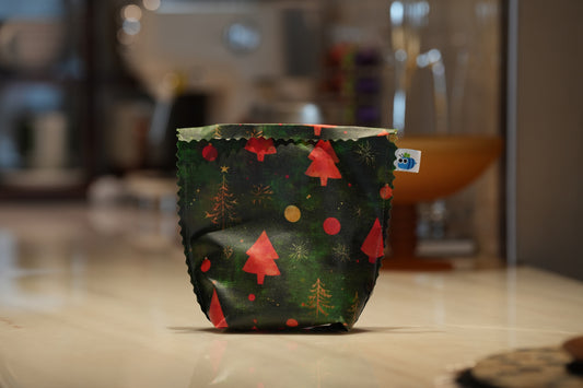 Bluebee 2-Piece Beeswax Bag Set: Jolly Classic Christmas Collection