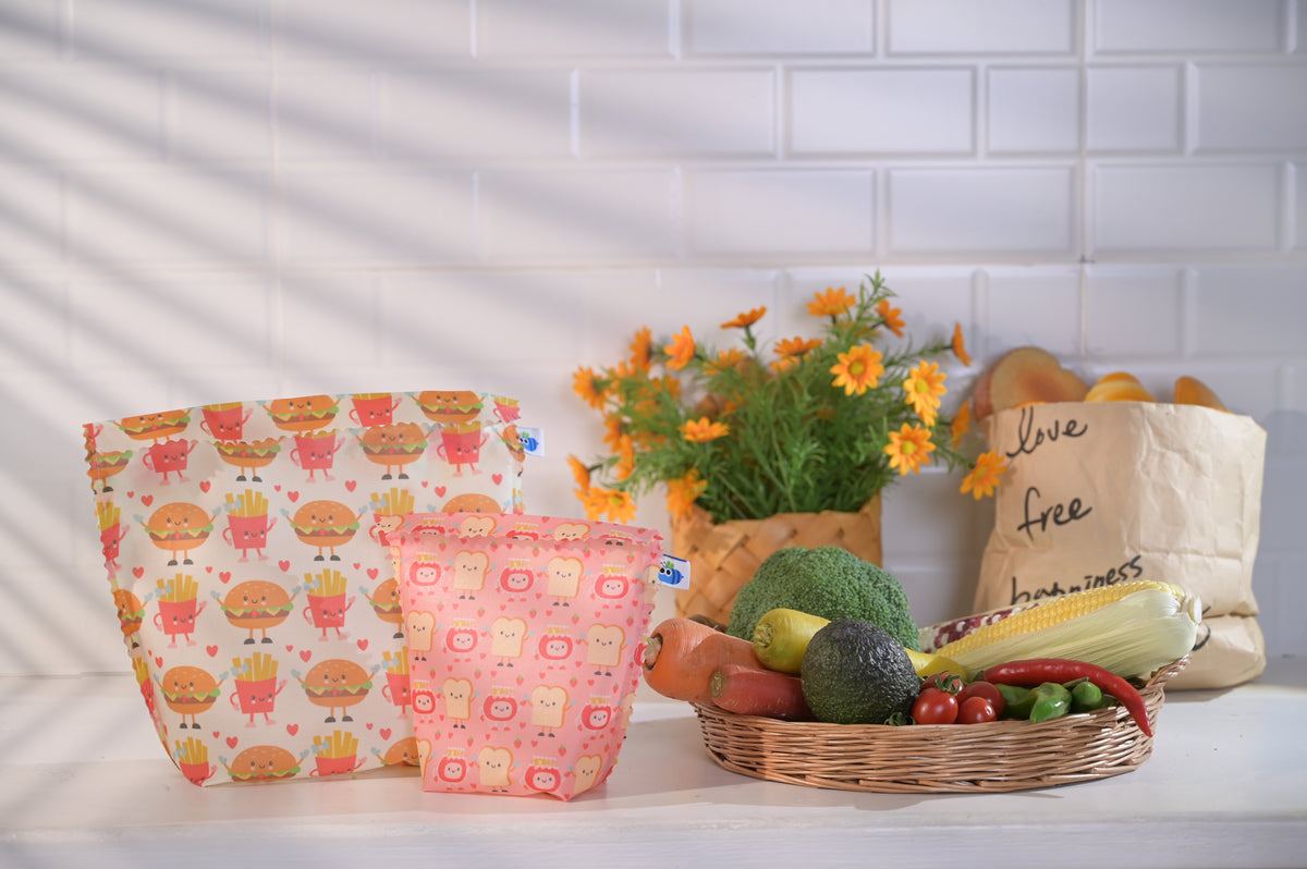 Bluebee 2-Piece Beeswax Food Bag Set: Sweet Treats Lunchbox Collection