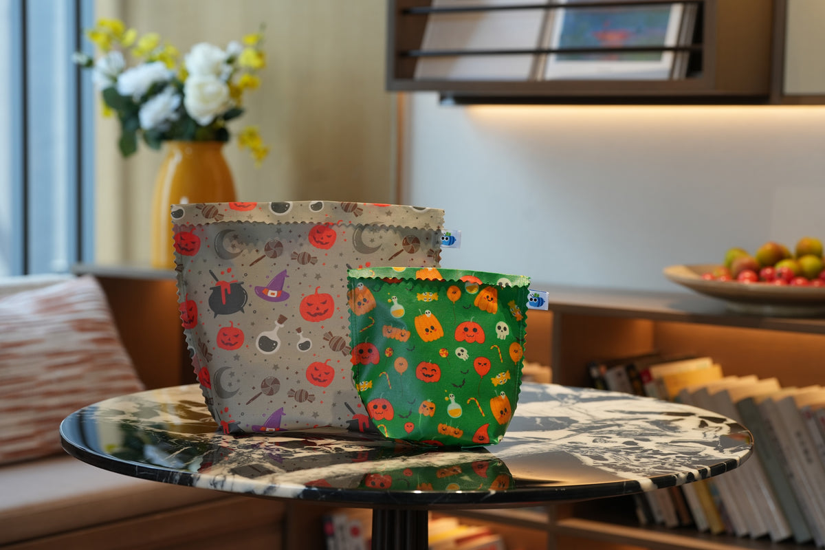 Bluebee 2-Piece Beeswax Food Bag: Trick or Treat Halloween Collection