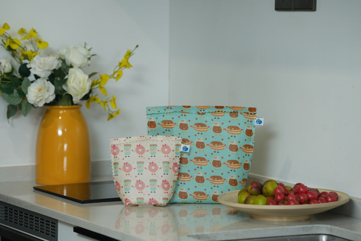 Bluebee 2-Piece Beeswax Food Bag Set: Cookie Cravings Lunchbox Collection
